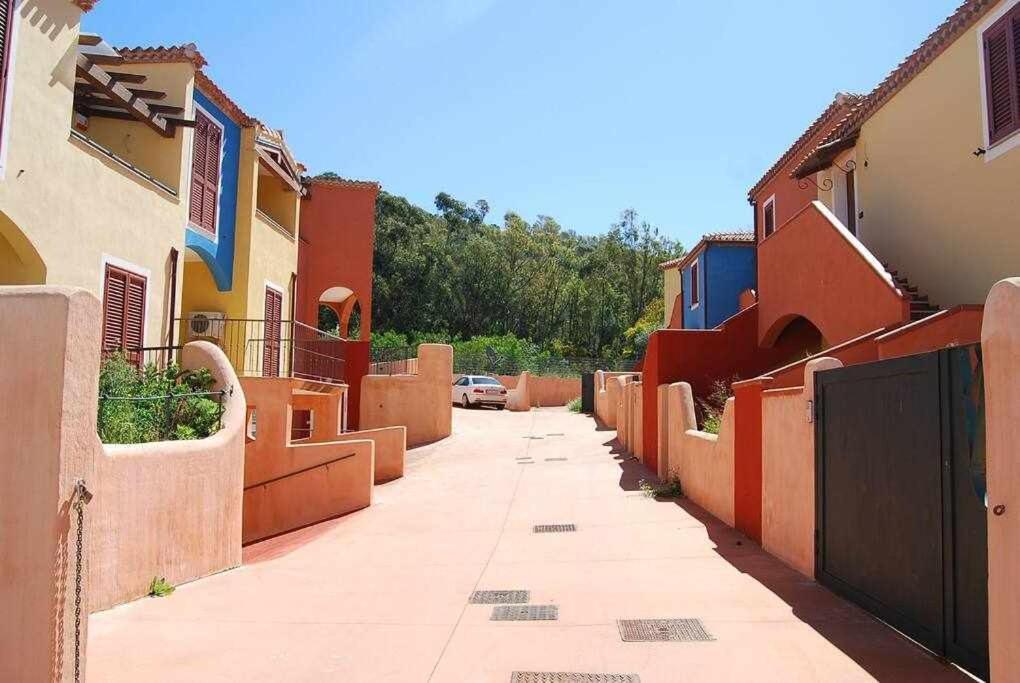 Bilocale N 10 Arbatax Vicino Al Mare Apartamento Exterior foto